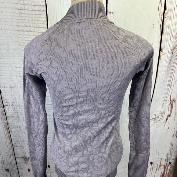 Lululemon Rest Less 1/2 Zip size 6 - Picture 3 of 5